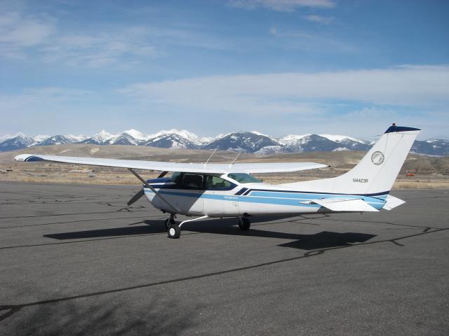 070315_N4423R_at_KMYL