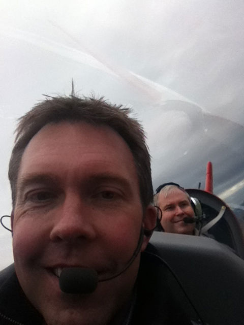 111129 Extra 330LT checkout